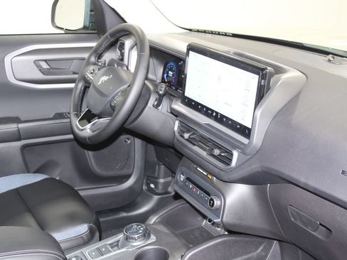 New 2025 Ford Bronco Sport Outer Banks w/ Outer Banks Tech Package+ AWD/4WD image 28