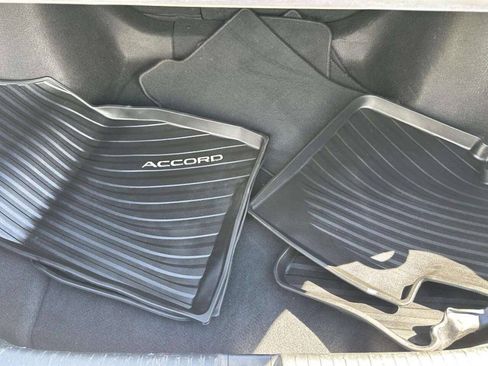 Used 2024 Honda Accord EX-L image 15