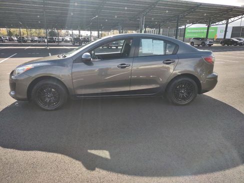 Used 2013 MAZDA MAZDA3 i Touring image 2