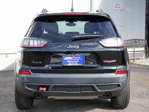 Used 2019 Jeep Cherokee Trailhawk w/ Cold Weather Group image 5