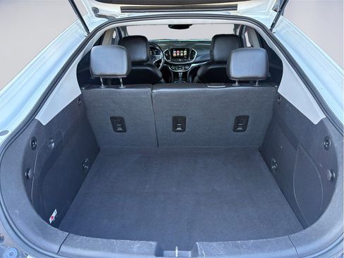 Used 2017 Chevrolet Volt Premier w/ Driver Confidence II Package image 27