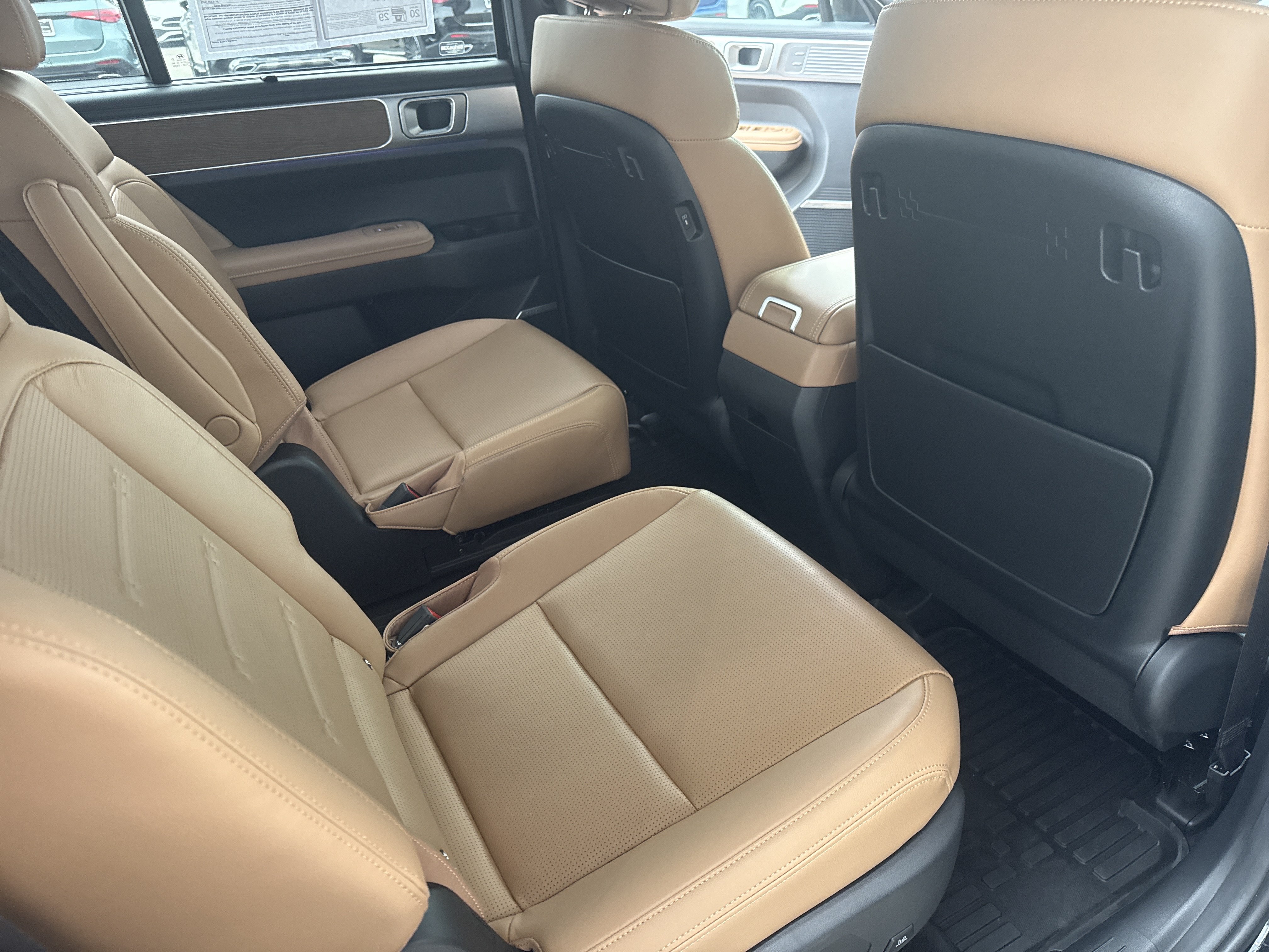 Used 2026 Hyundai Santa Fe Limited FWD image 14