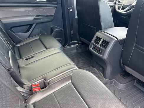 Used 2022 Volkswagen Atlas SE AWD/4WD image 28
