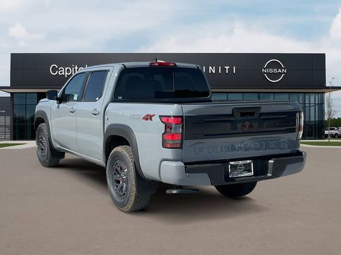 New 2025 Nissan Frontier PRO-4X w/ Black Accent Package image 8