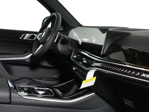 Used 2026 BMW X5 xDrive40i w/ M Sport Package image 35