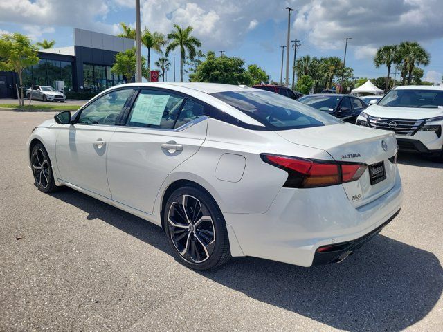 Certified 2025 Nissan Altima 2.5 SR FWD image 5