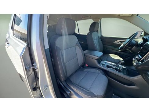 Certified 2018 Chevrolet Traverse LT AWD/4WD image 32