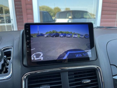 Used 2015 Dodge Grand Caravan SE w/ Quick Order Package 29E SE image 16