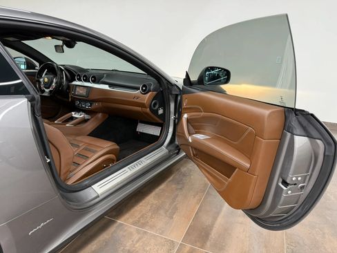 Used 2012 Ferrari FF AWD/4WD image 57