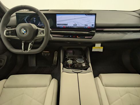 New 2026 BMW 530i w/ M Sport Package RWD image 17