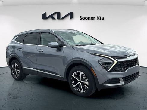 Used 2024 Kia Sportage EX AWD/4WD image 8