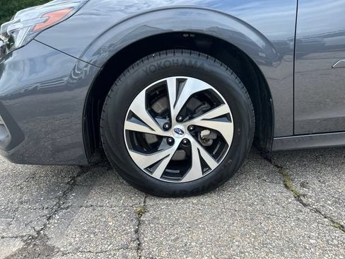 Used 2025 Subaru Legacy Premium AWD/4WD image 11