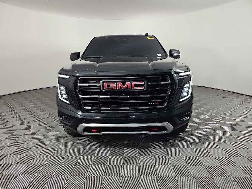 Used 2025 GMC Yukon AT4 Ultimate AWD/4WD image 3