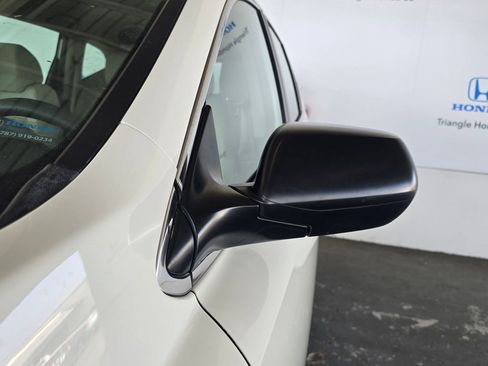 Used 2018 Honda CR-V LX image 8