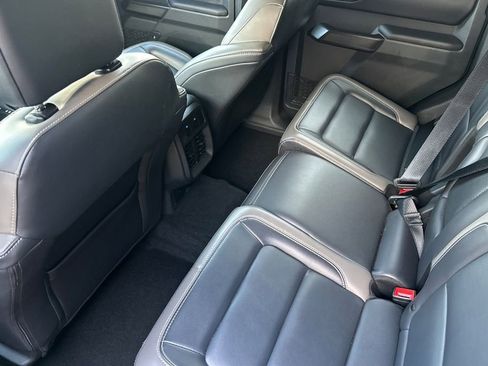 Used 2025 Ford Bronco Outer Banks AWD/4WD image 13