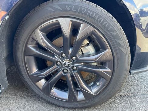 Used 2021 Toyota Sienna XSE w/ XSE Plus Package image 18