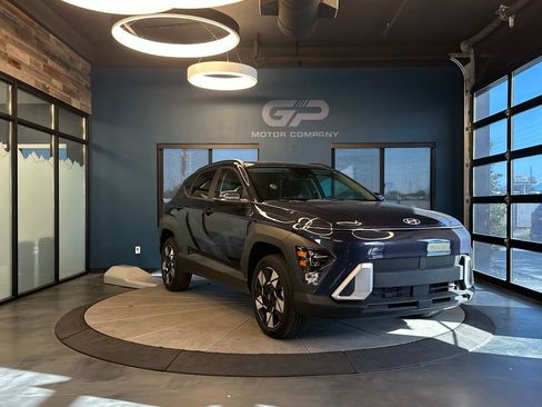 Used 2025 Hyundai Kona SEL AWD/4WD image 1