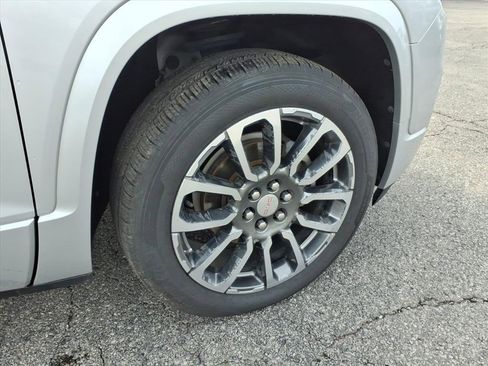 Used 2020 GMC Acadia Denali w/ Trailering Package image 9