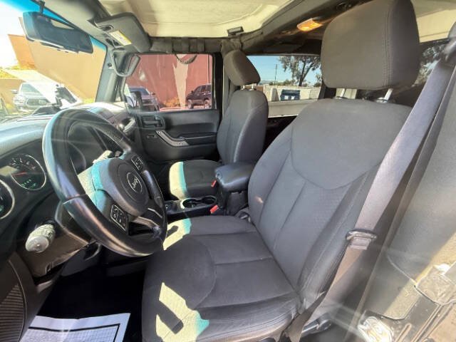 Used 2016 Jeep Wrangler Sport AWD/4WD image 14