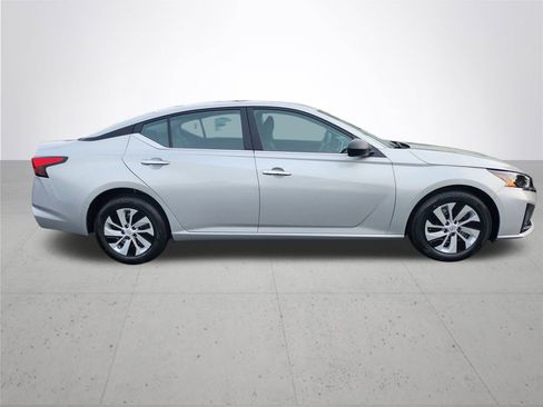 New 2025 Nissan Altima 2.5 S image 6