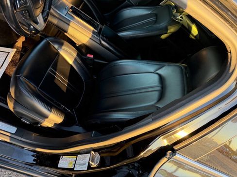 Used 2017 Lincoln MKZ Premiere image 11