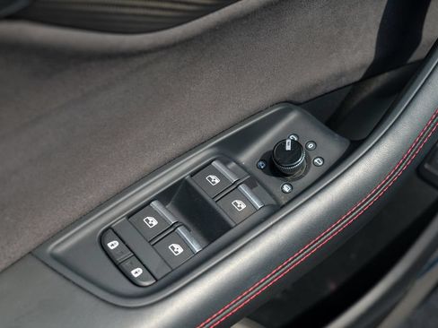 Used 2025 Audi SQ8 Prestige w/ Prestige Package AWD/4WD image 19