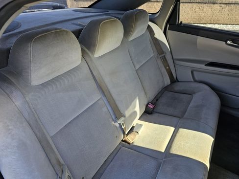 Used 2010 Chevrolet Impala LT w/ Convenience Package image 22