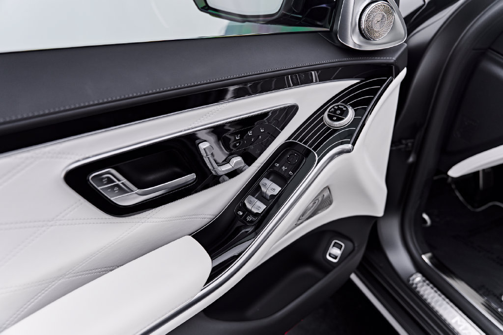 Used 2026 Mercedes-Benz Maybach S 580 4MATIC image 34