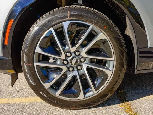 New 2026 Cadillac Optiq Sport 2 image 7