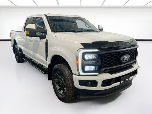 Used 2023 Ford F350 Lariat w/ Sport Appearance Package AWD/4WD image 3