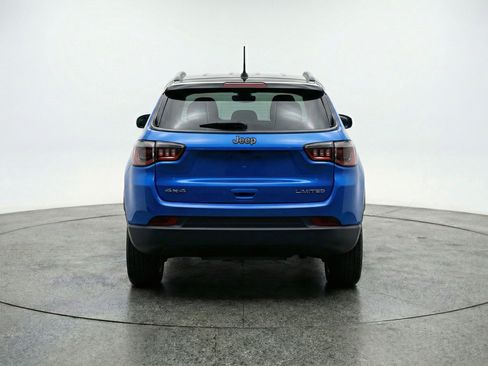 Used 2025 Jeep Compass Trailhawk AWD/4WD image 7