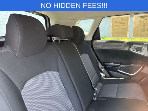 Used 2023 Kia Soul LX w/ LX Technology Package FWD image 28