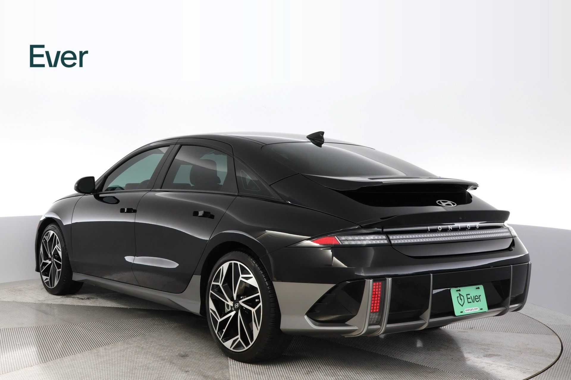 Used 2025 Hyundai Ioniq 6 SEL RWD image 14