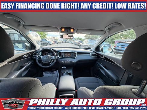 Used 2019 Kia Sorento FWD image 14