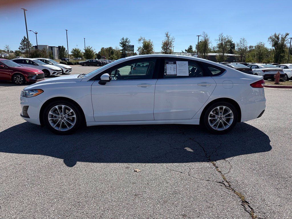 Used 2020 Ford Fusion SE FWD image 4