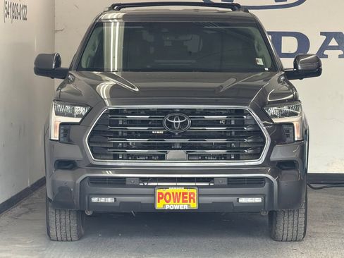 Used 2024 Toyota Sequoia SR5 w/ SR5 Premium Package AWD/4WD image 8