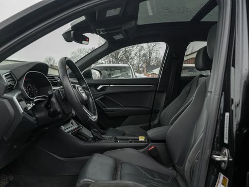 Used 2020 Audi Q3 2.0T Premium Plus w/ Premium Plus Package image 7