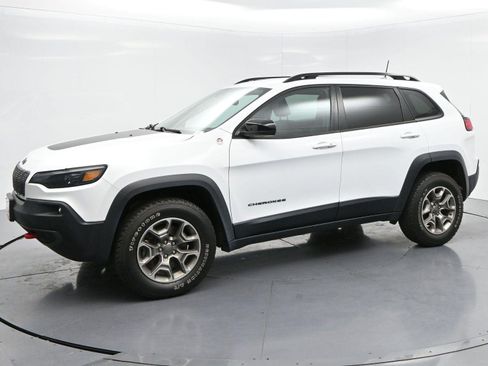 Used 2022 Jeep Cherokee Trailhawk w/ Premium Leather Package AWD/4WD image 3