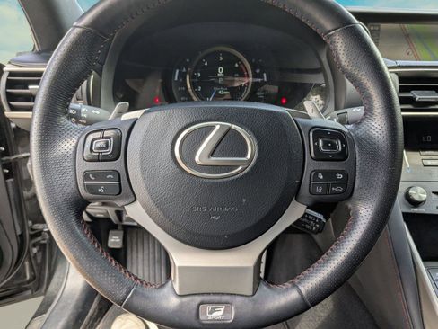 Used 2019 Lexus IS 300 F Sport w/ F Sport Package RWD image 10