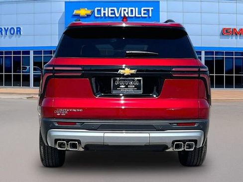 New 2026 Chevrolet Traverse LT w/ Driver Confidence Package FWD image 4