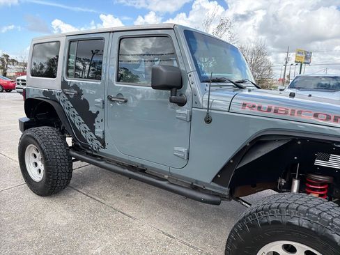 Used 2014 Jeep Wrangler Unlimited Sport image 9