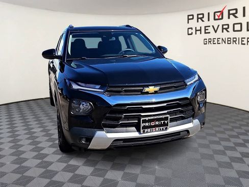Certified 2022 Chevrolet TrailBlazer LT w/ Driver Confidence Package AWD/4WD image 3