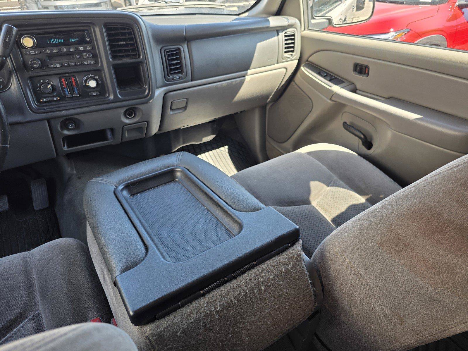 Used 2005 Chevrolet Tahoe LS RWD image 12