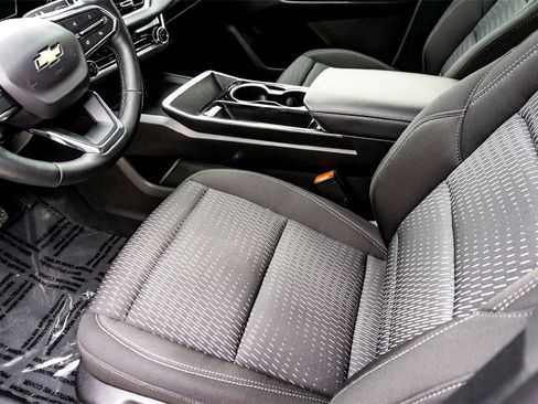 Used 2025 Chevrolet Equinox LT image 14