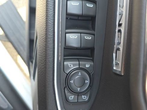 Used 2024 GMC Sierra 1500 Denali w/ Denali Reserve Package AWD/4WD image 13