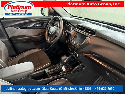 Used 2021 Chevrolet TrailBlazer LT FWD image 41