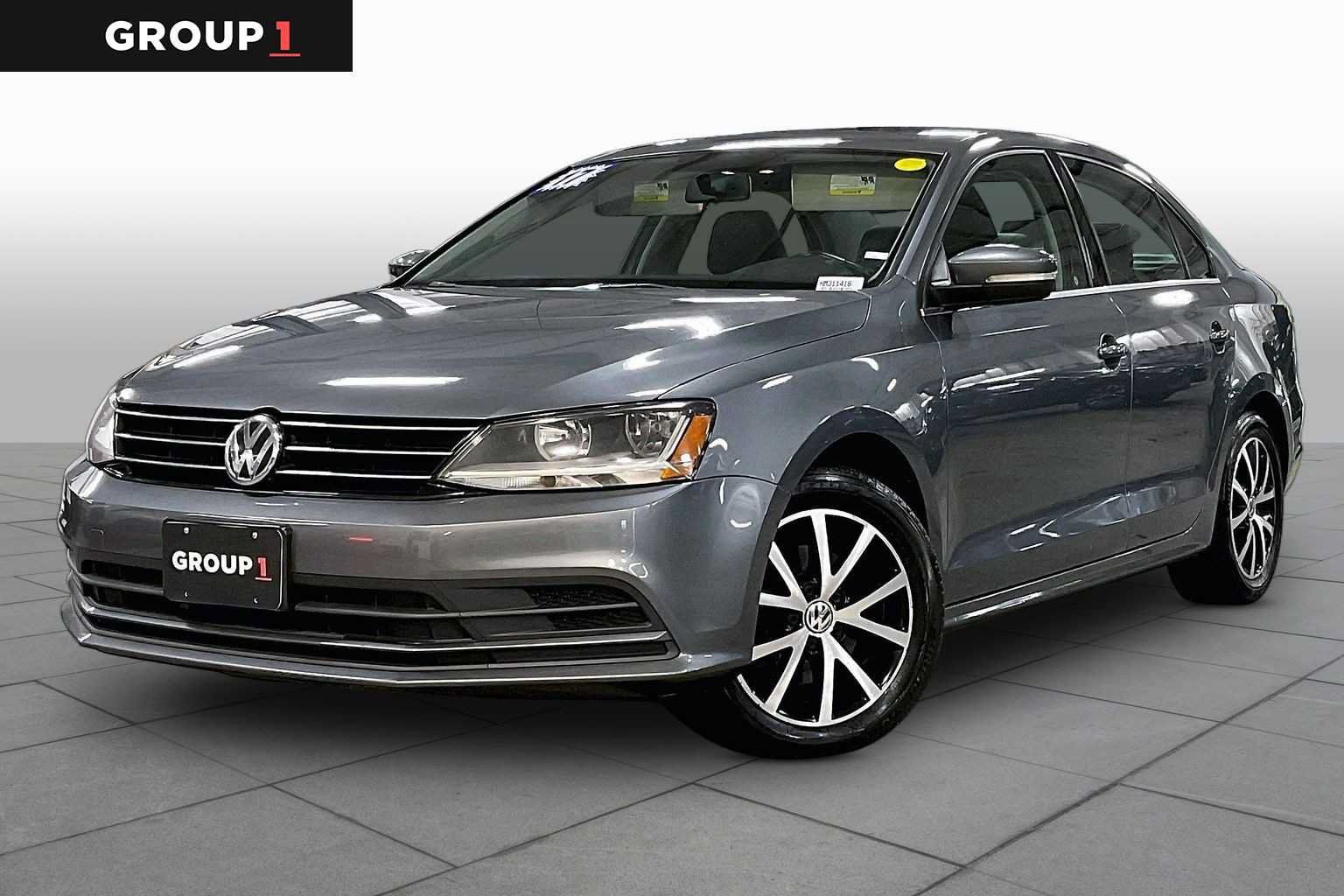 Used 2017 Volkswagen Jetta SE FWD image 1
