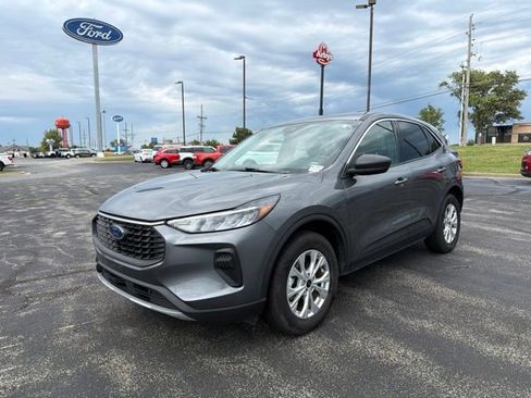 Used 2024 Ford Escape Active AWD/4WD image 1