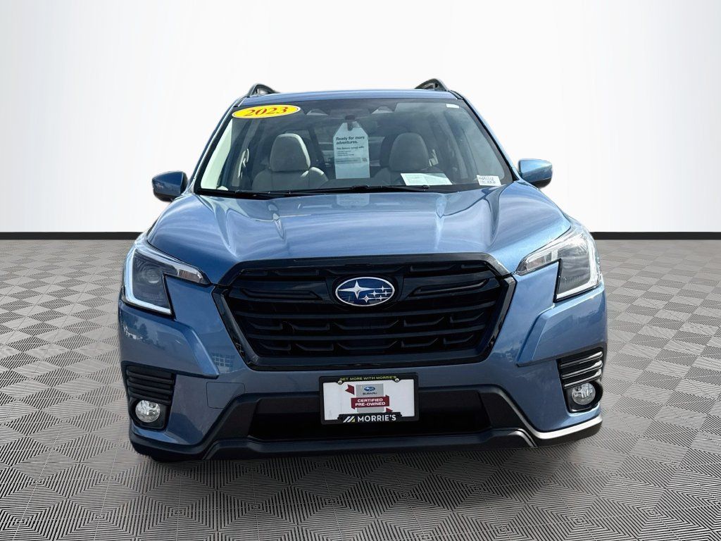 Certified 2023 Subaru Forester Premium AWD/4WD image 2
