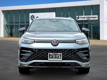 New 2026 Volkswagen Tiguan SE R-Line
